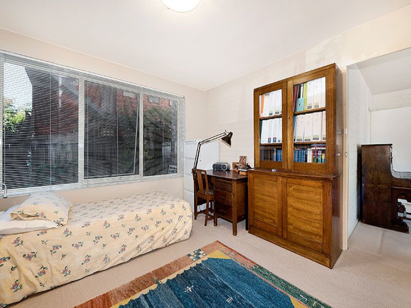 2/11 Henry Street, Hawthorn image 7