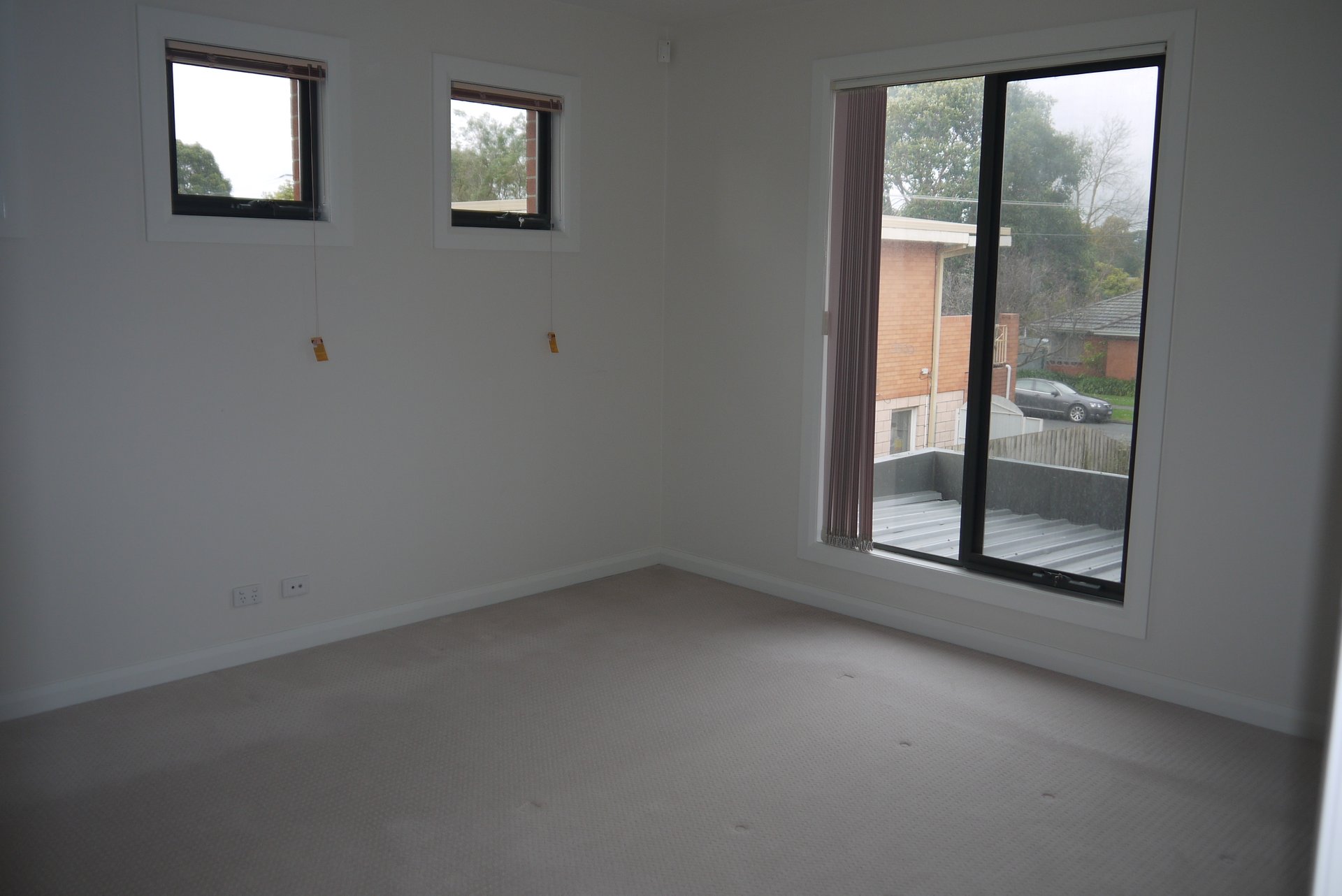 Property Gallery Thumbnail 4