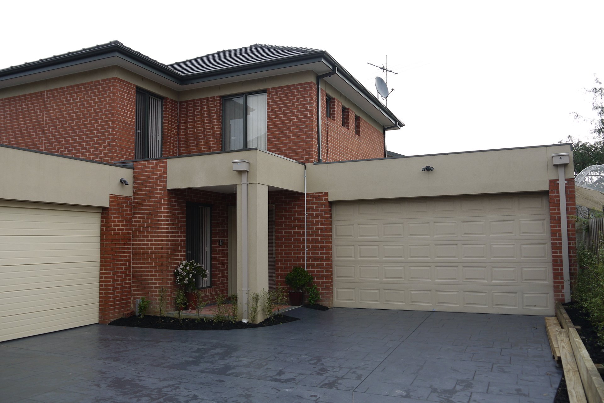 Property Gallery - Main Image