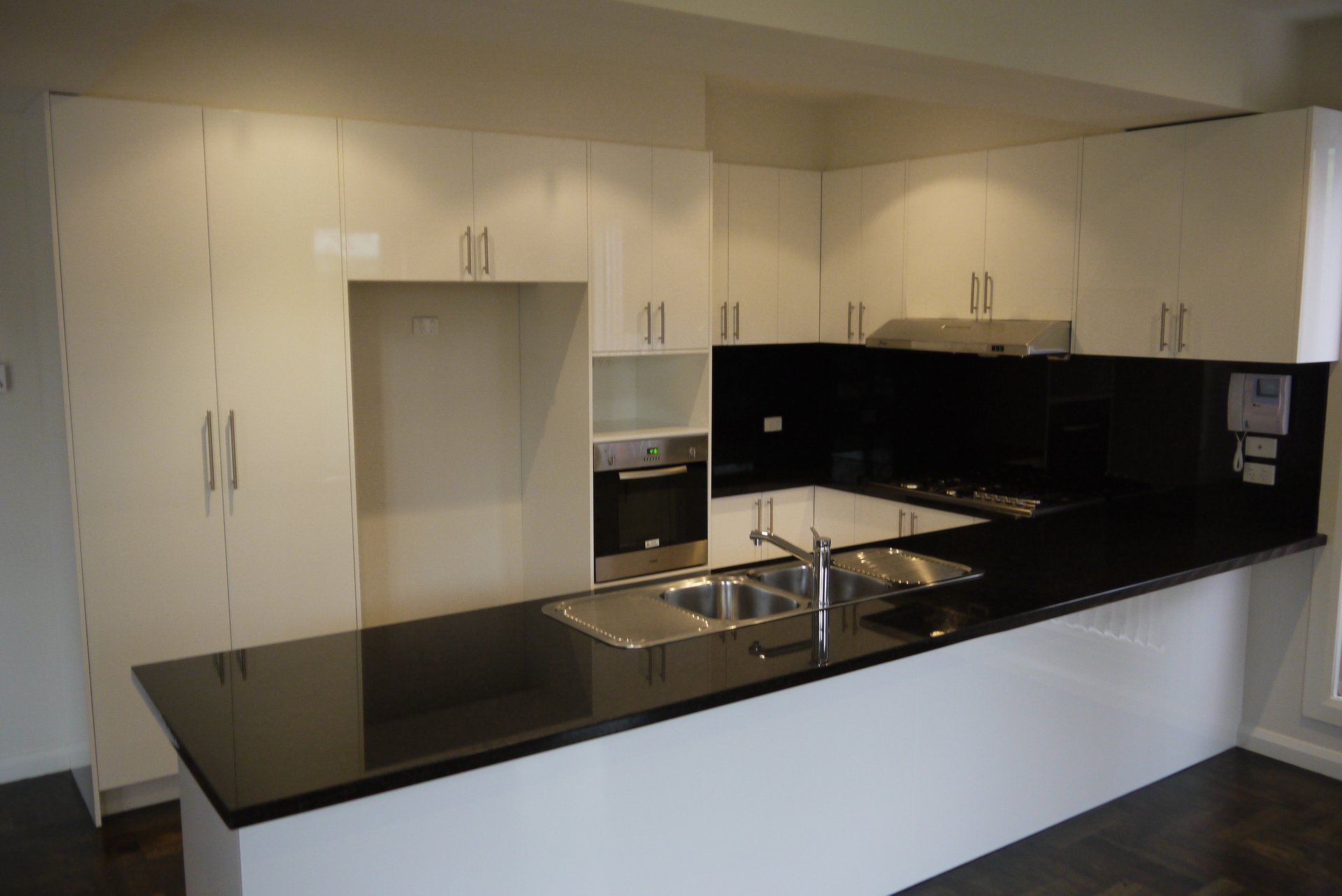 Property Gallery Thumbnail 2