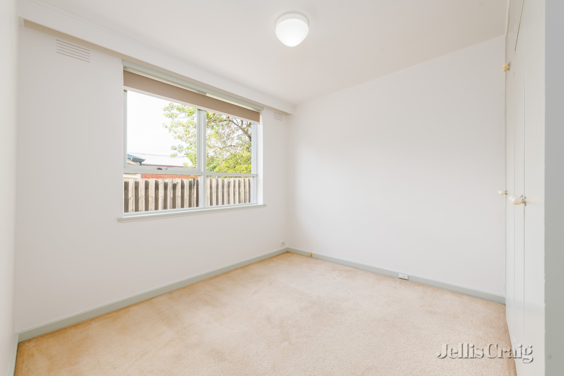 2/11 Johnstone Street, Malvern image 4