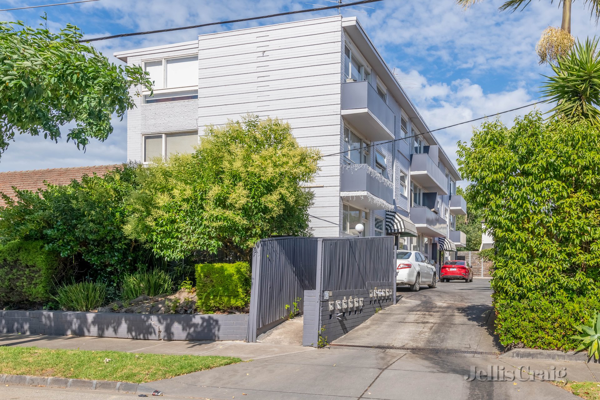 2/11 Johnstone Street, Malvern image 6
