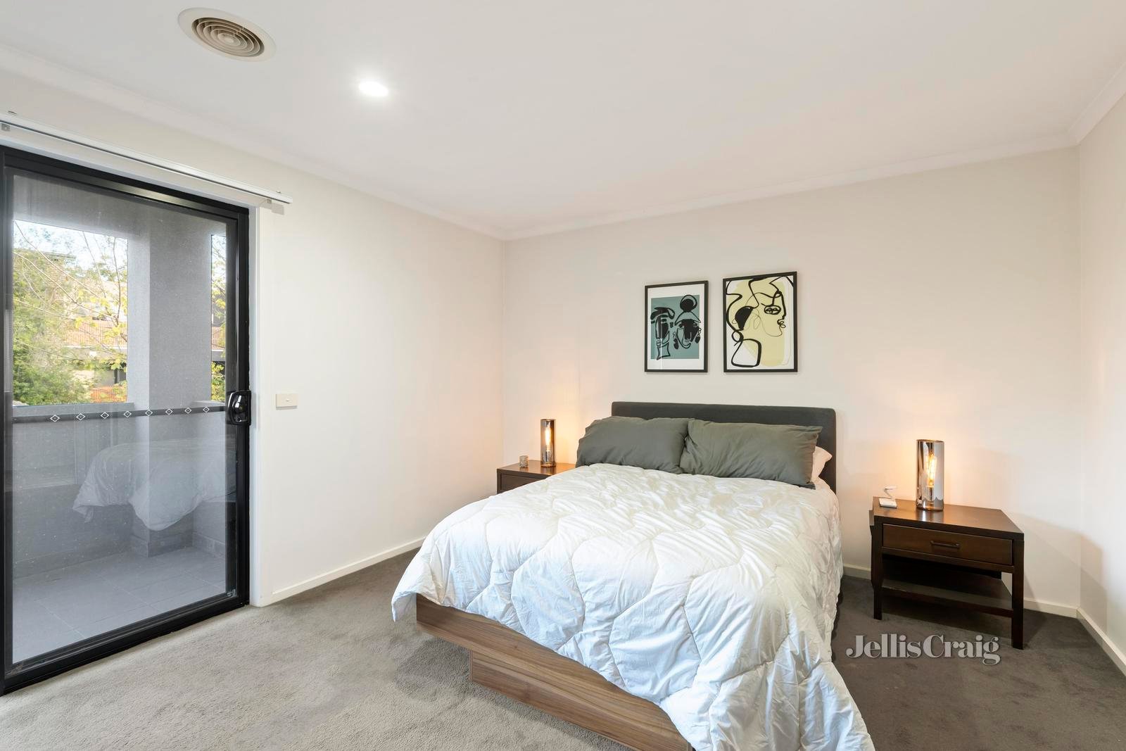 2/11 King Street, Bayswater image 5