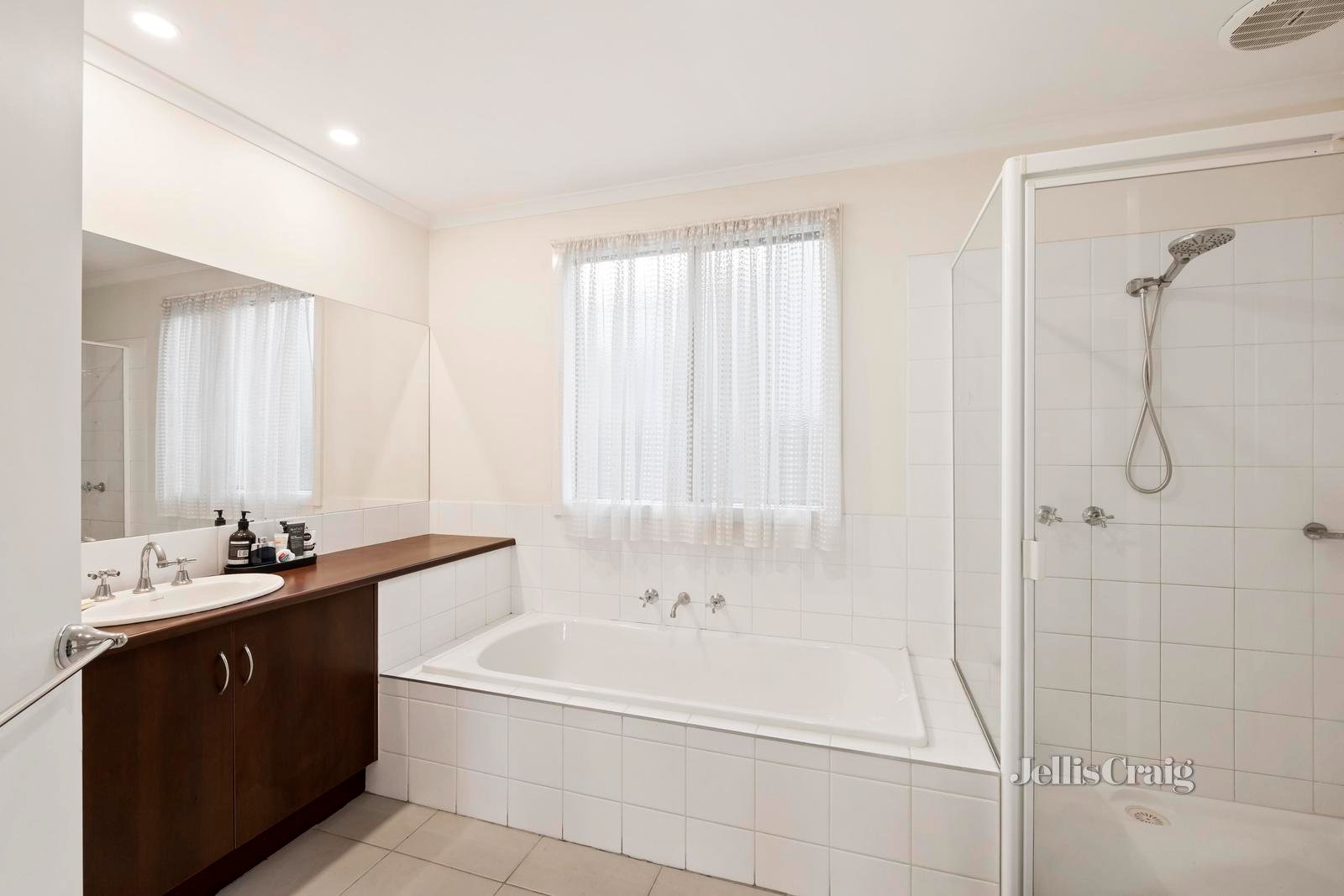 2/11 King Street, Bayswater image 8