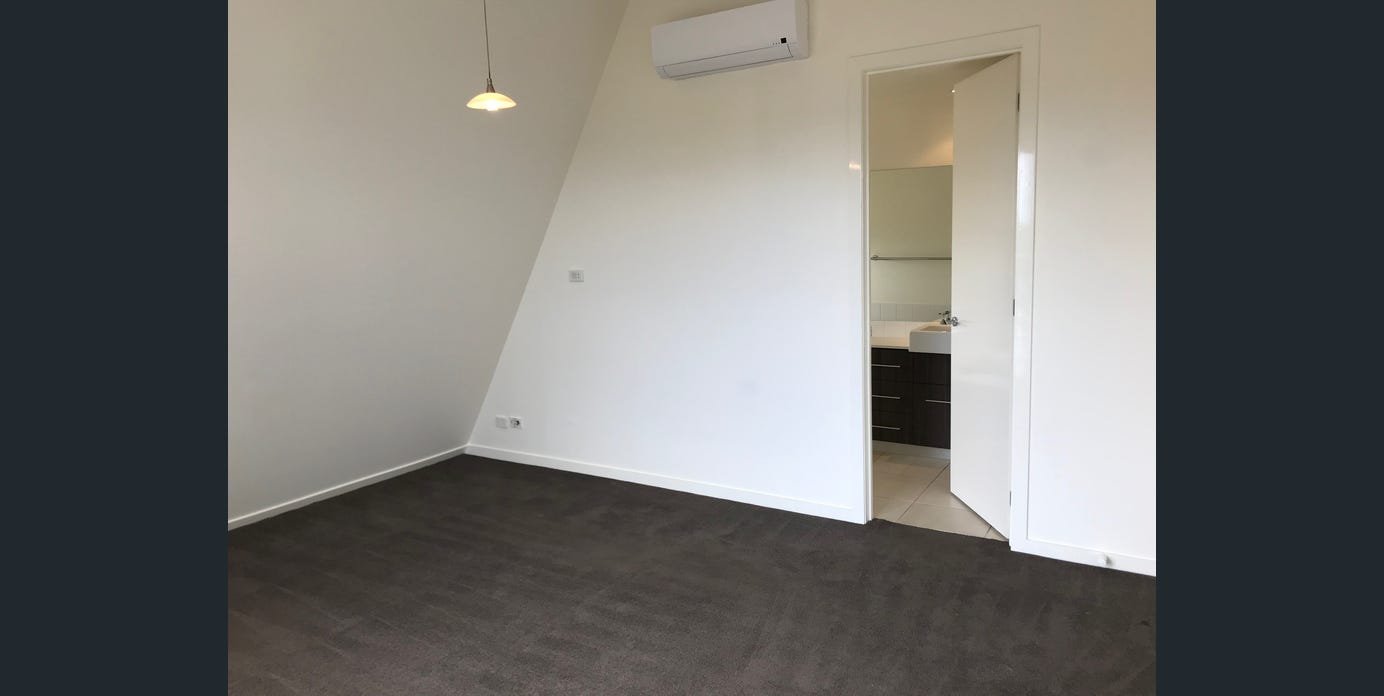 211 McKinnon Road, Mckinnon image 6