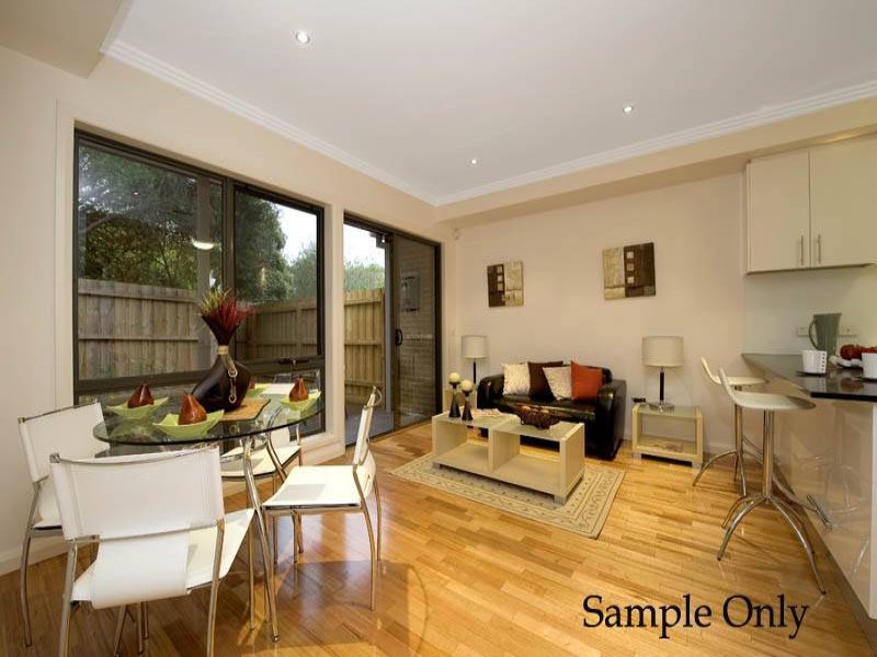 21/1 Nangnak Lane, Mont Albert image 2