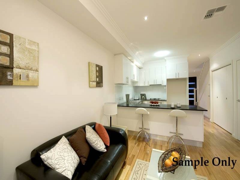 21/1 Nangnak Lane, Mont Albert image 9
