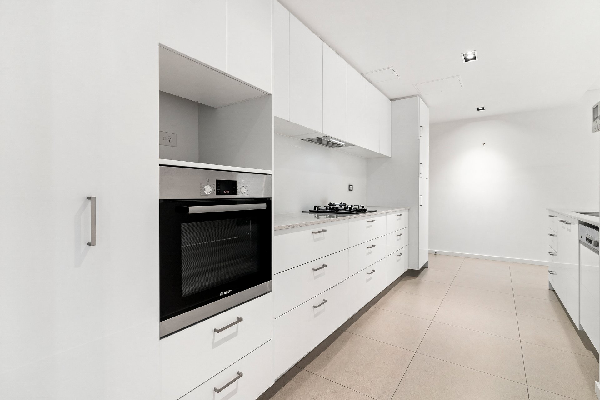 Property Gallery Thumbnail 3