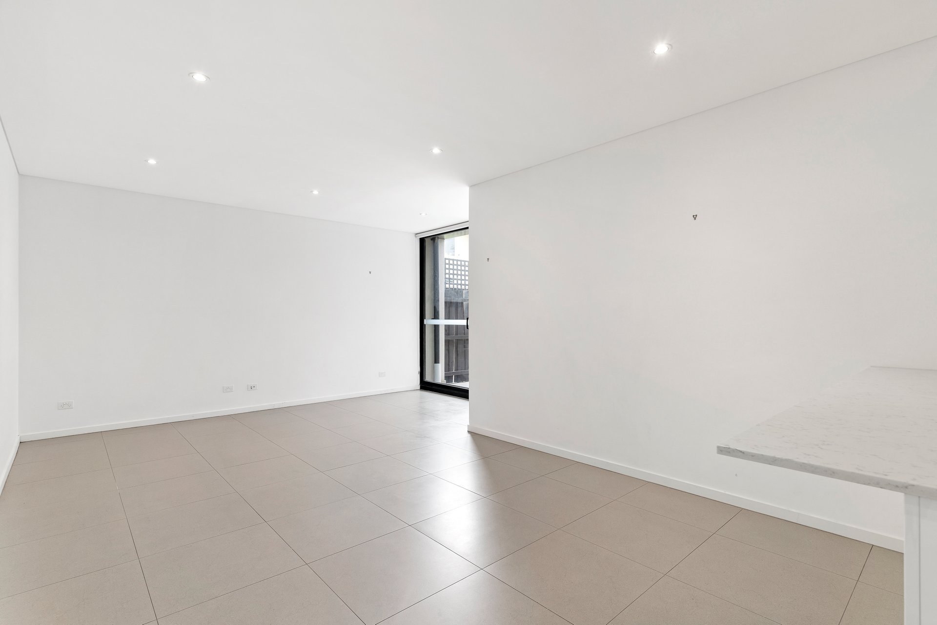 Property Gallery Thumbnail 6