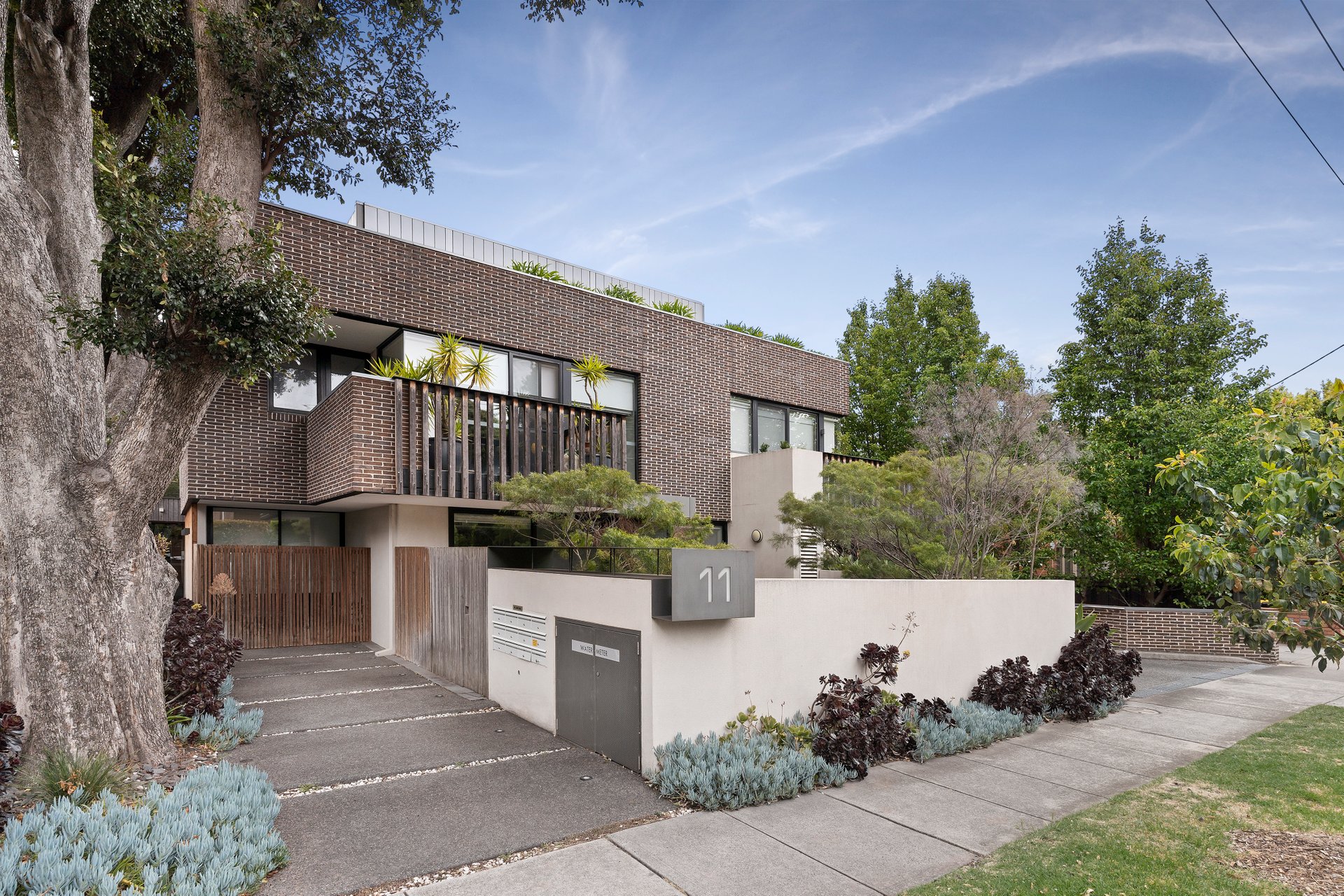 Property Gallery Thumbnail 12