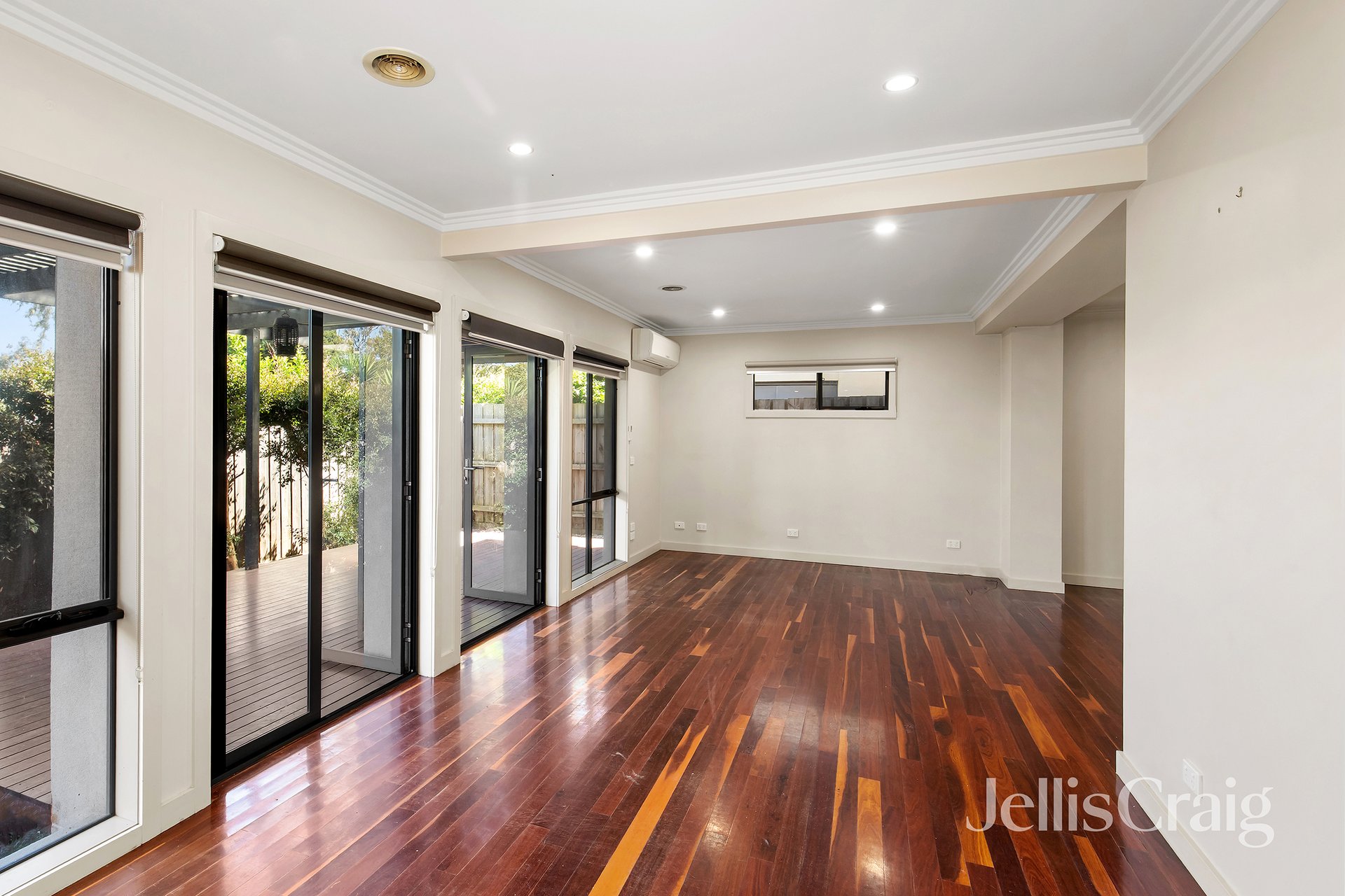 2/11 Nevin Parade, Viewbank image 5