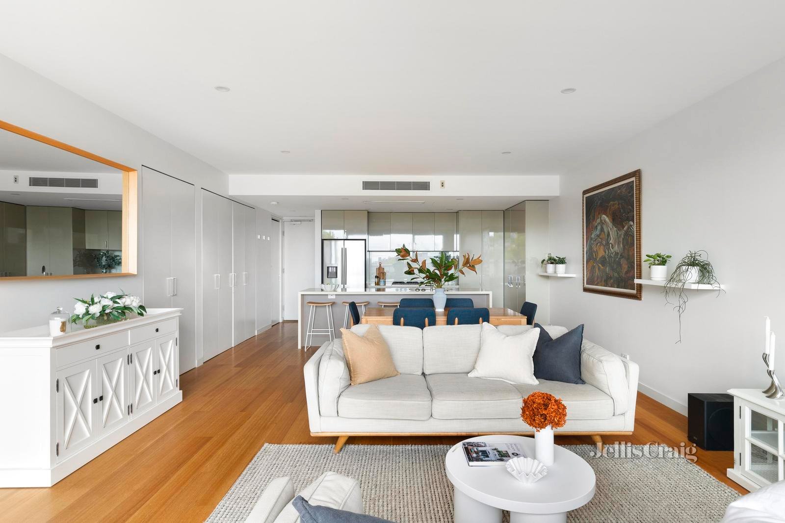 2/11 Nicholson Street, Abbotsford image 3