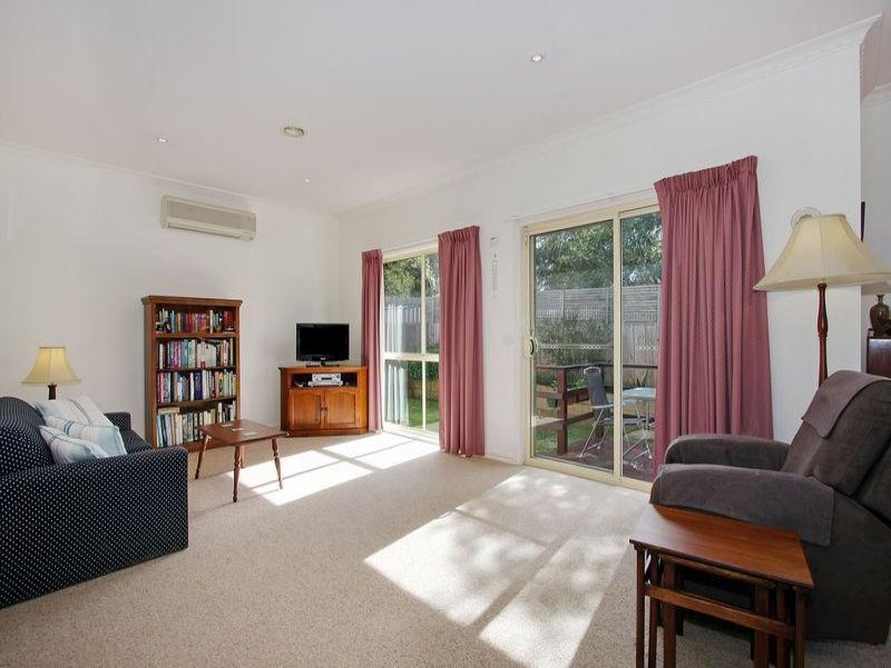 2/11 Norman Road, Croydon image 2