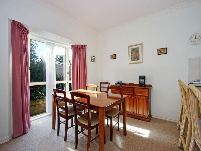 2/11 Norman Road, Croydon image 6