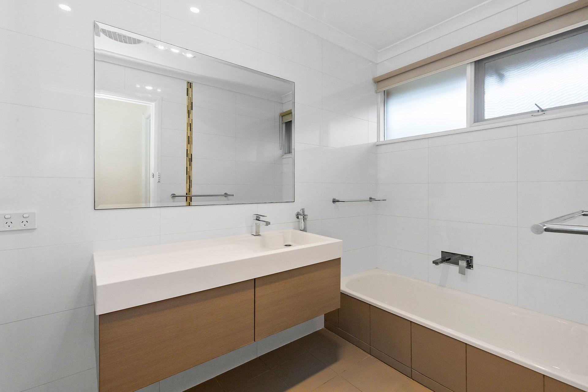 2/11 Northcote Avenue, Balwyn image 7