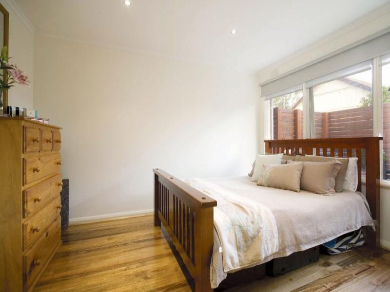 2/11 Northcote Avenue, Balwyn image 6