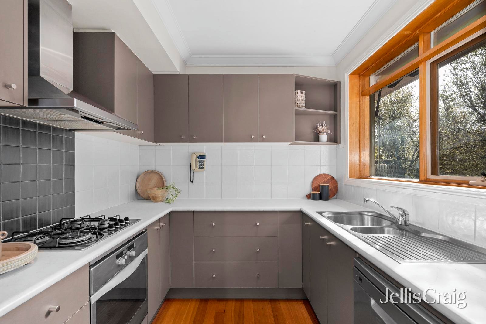 2/11 Park Avenue, Glen Huntly image 3