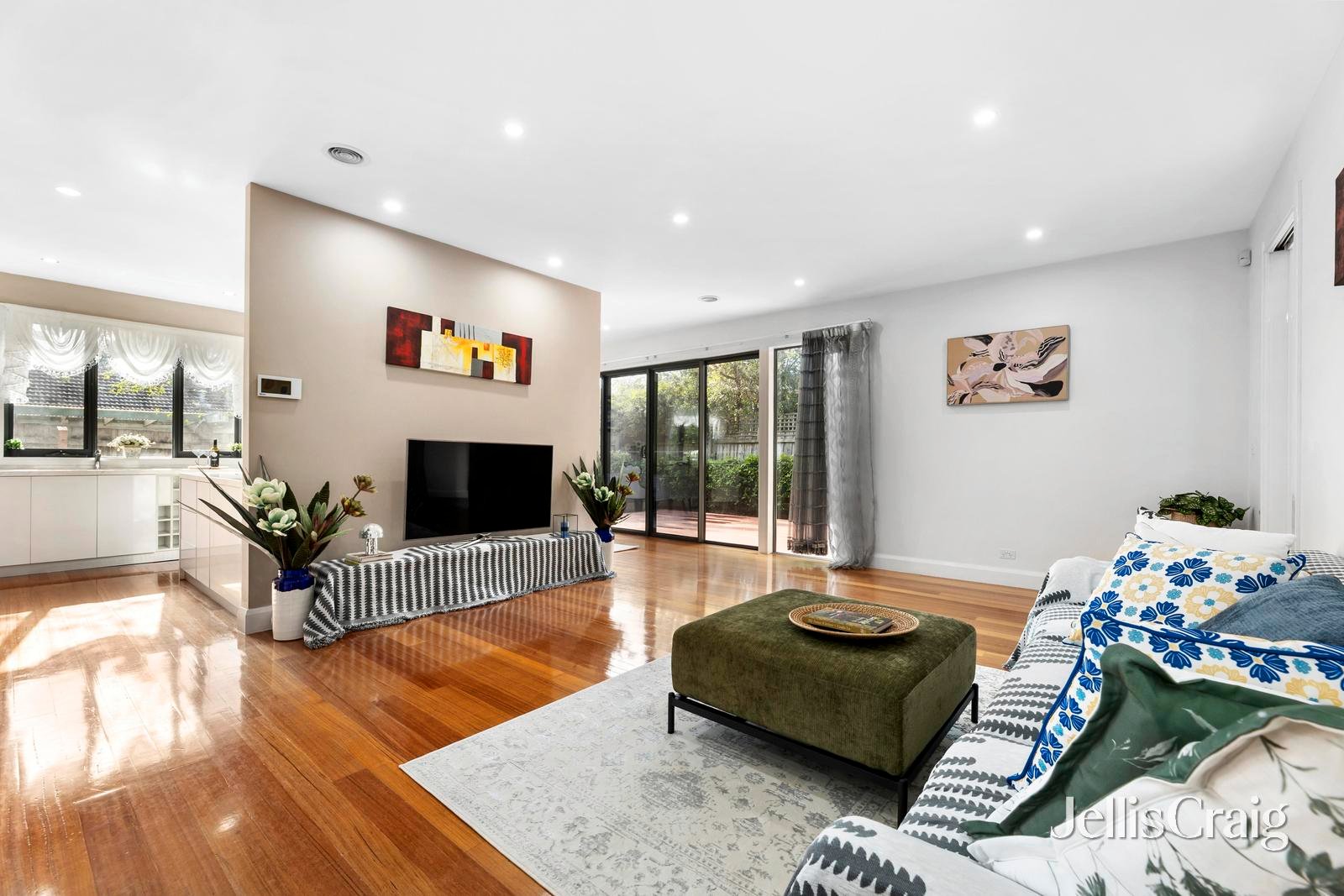 2/11 Richard Street, Glen&nbsp;Waverley image 3