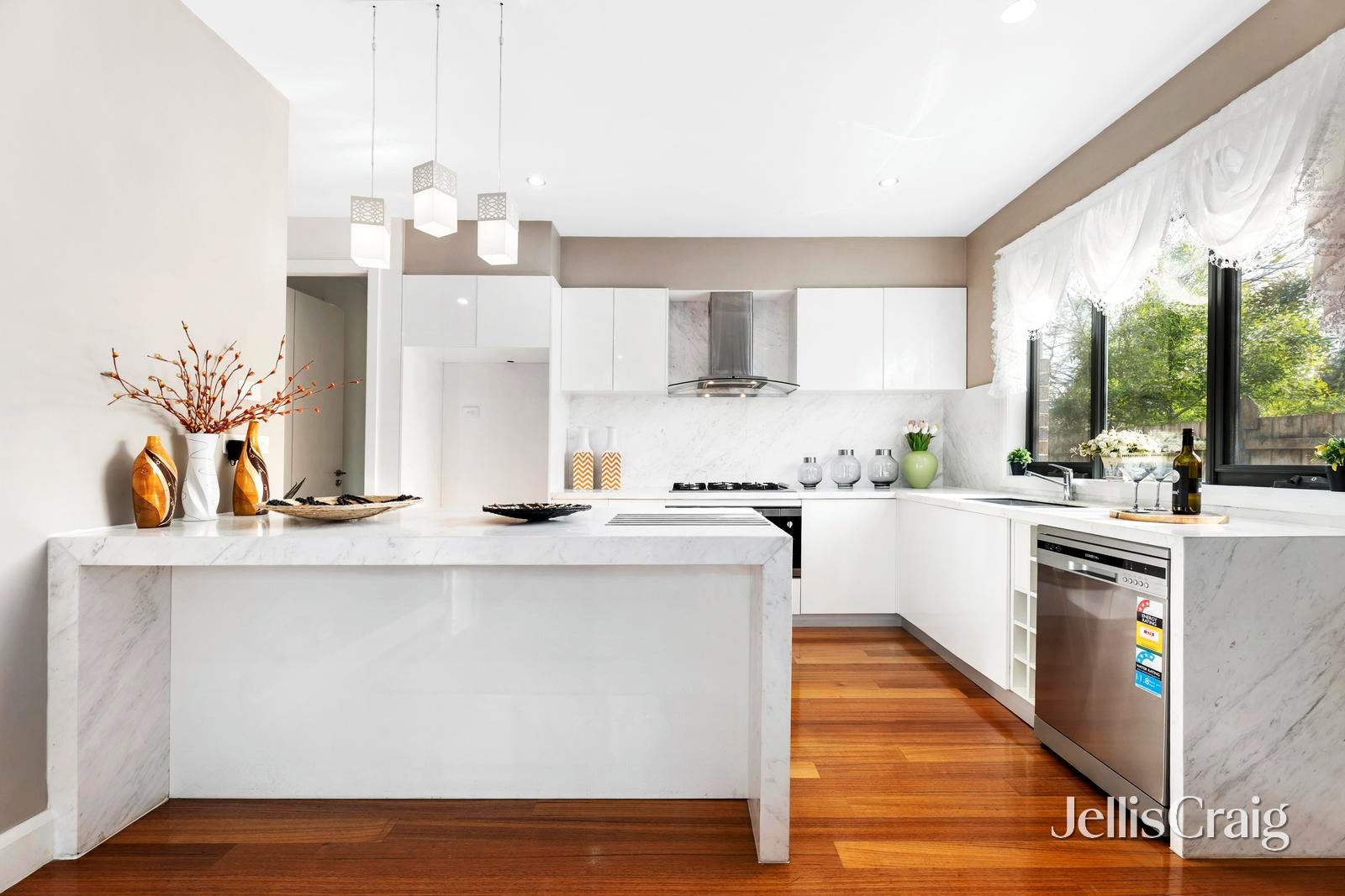 2/11 Richard Street, Glen&nbsp;Waverley image 5