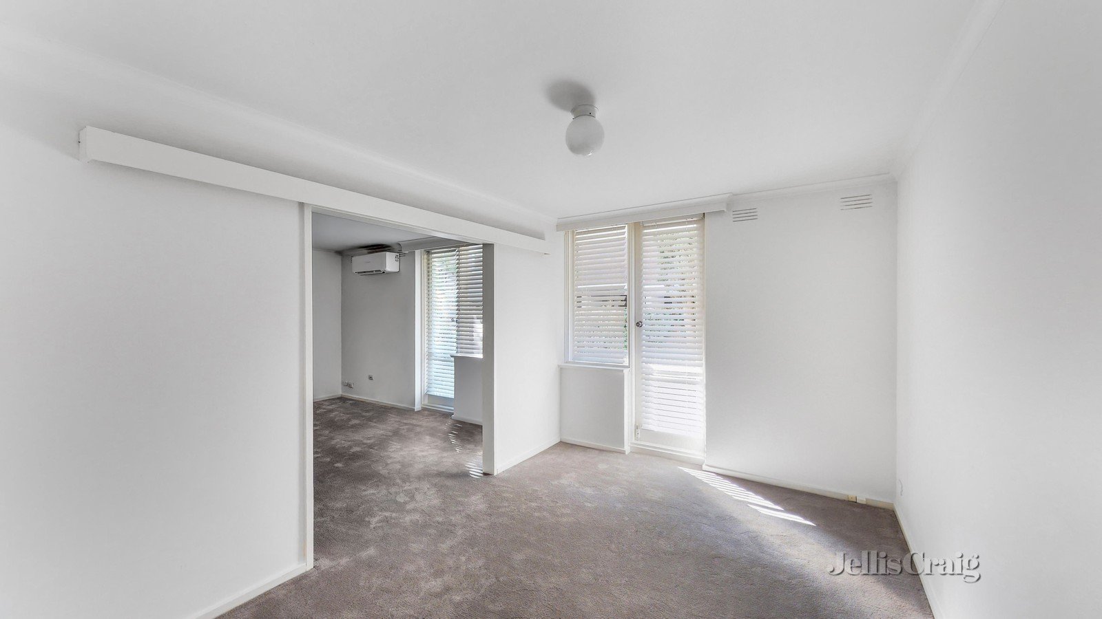 2/11 Rockley Road, South Yarra image 3
