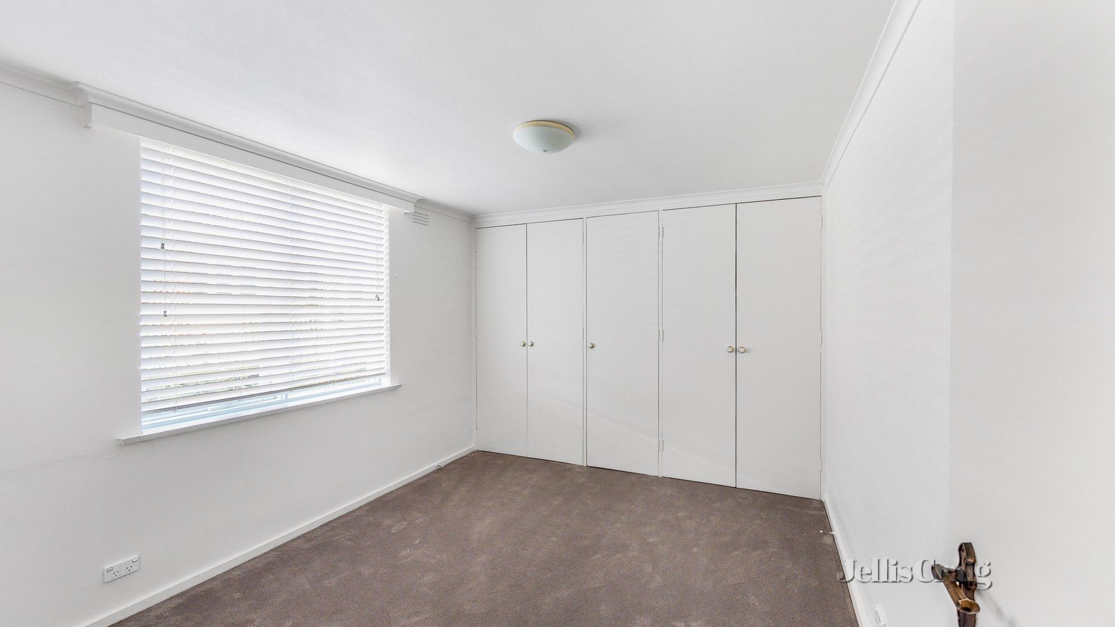 2/11 Rockley Road, South Yarra image 4