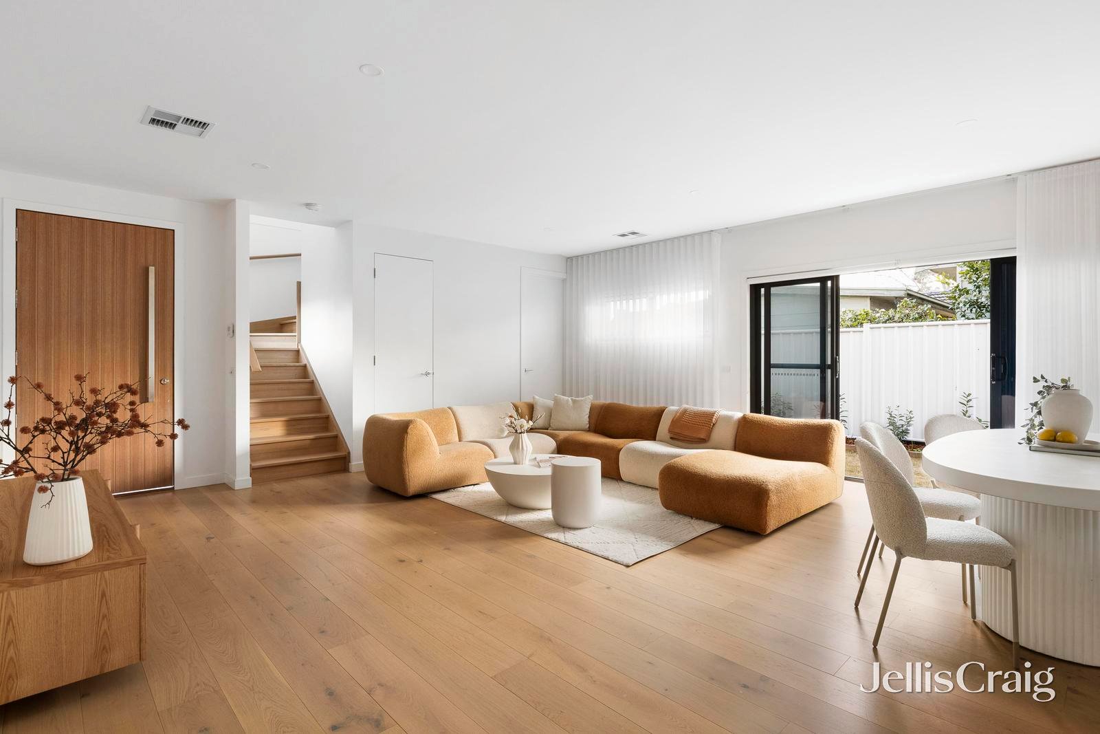 2/11 Skeffington Street, Bellfield image 4