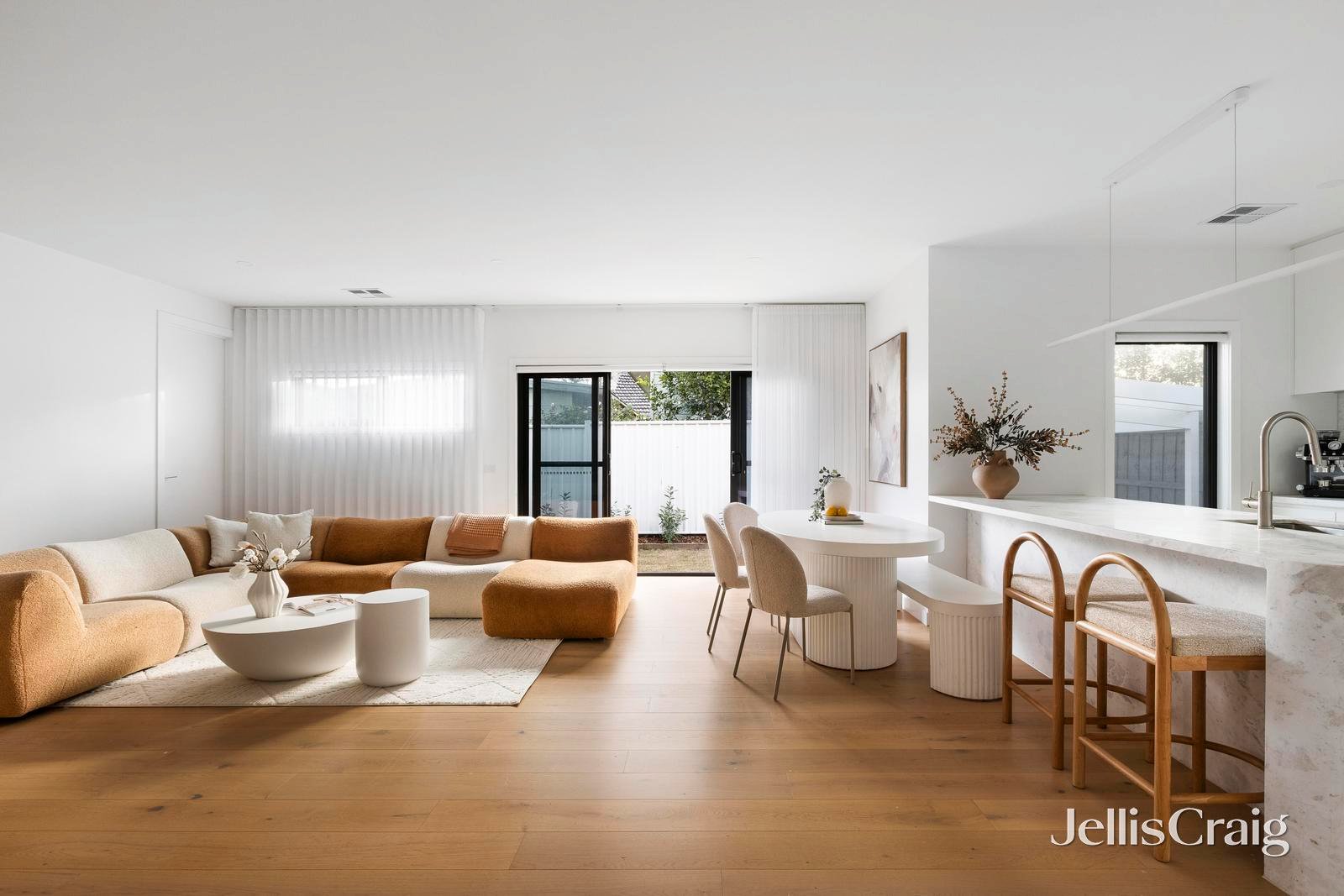 2/11 Skeffington Street, Bellfield image 5