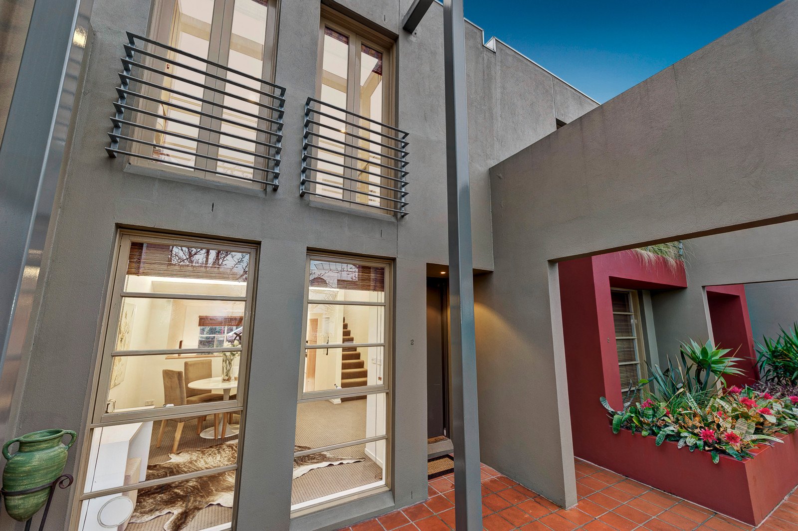 2/11 St Edmonds Road, Prahran image 1