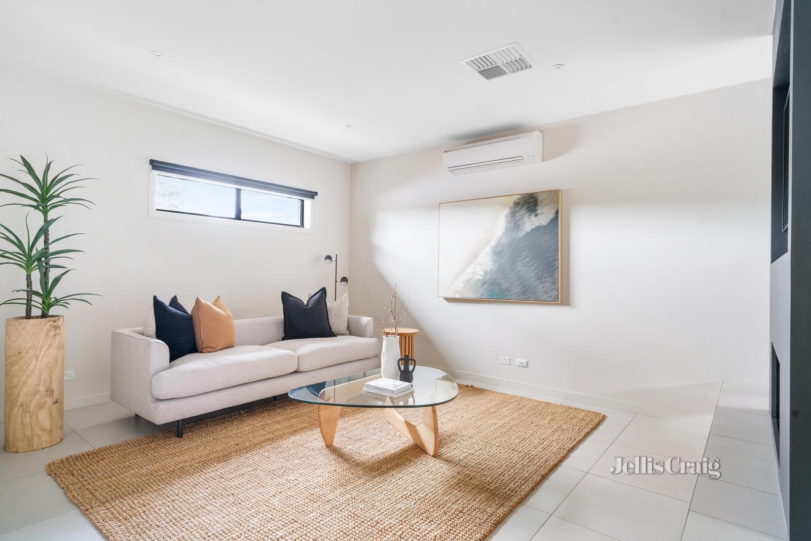2/11 Walsh Street, Eltham image 2