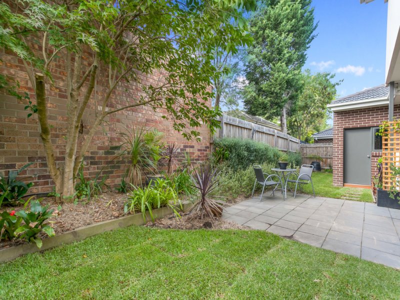 2/11 Ware Crescent, Ringwood East image 8