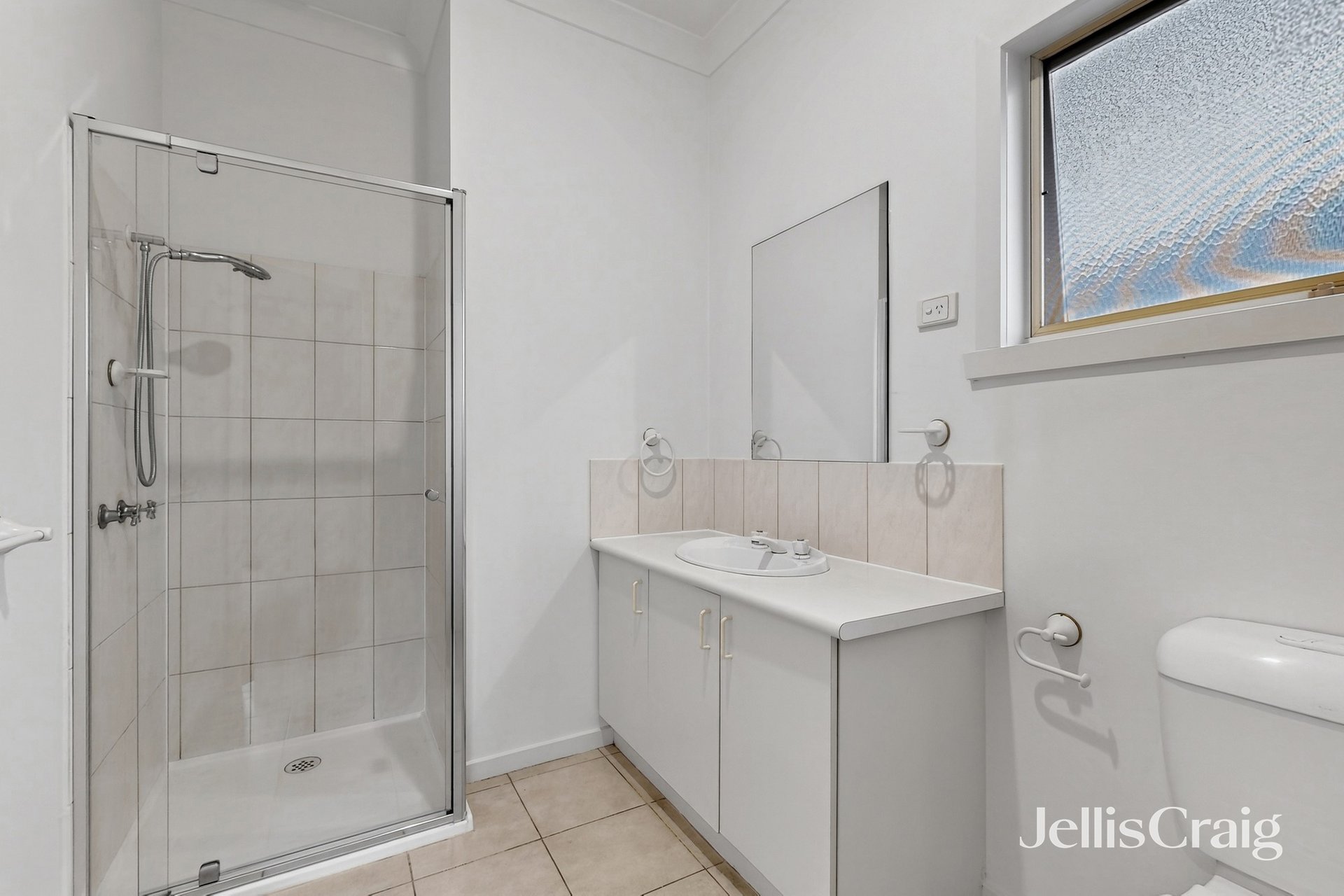 2/11 Weir Street, Balwyn image 8