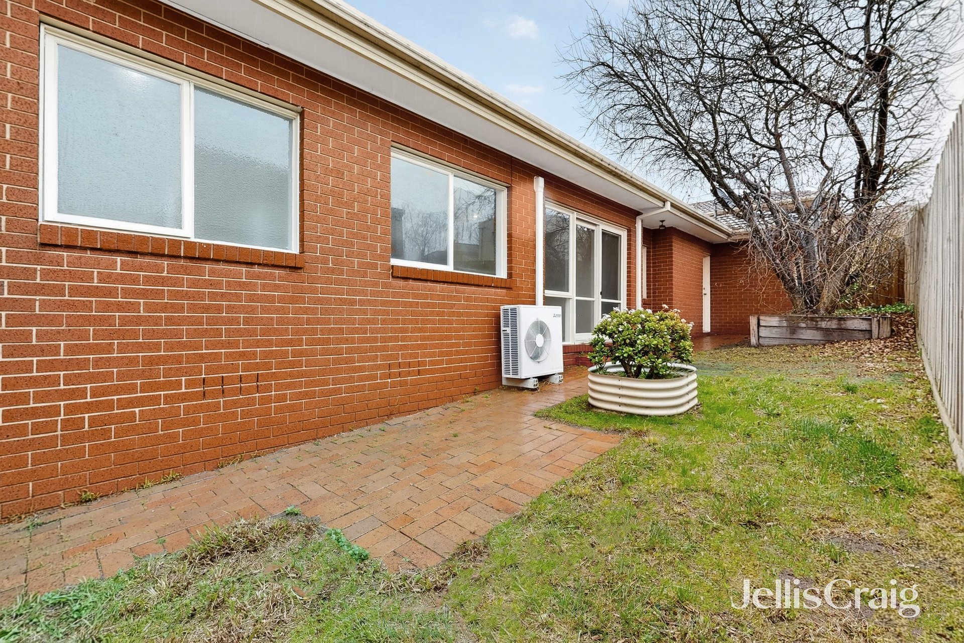 2/11 Weir Street, Balwyn image 15