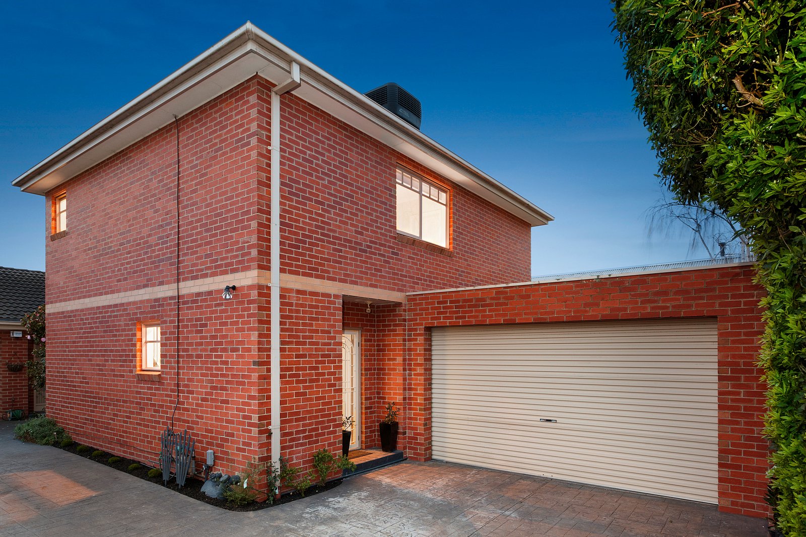 2/11 Wilmot Street, Malvern East, VIC, 3145 RT Edgar