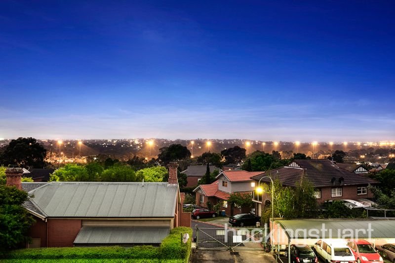 211 Wiltshire Drive, Kew image 8