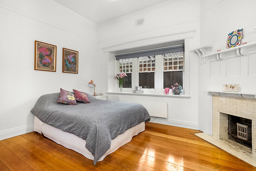 2/11 Wimmera Place, St Kilda image 5
