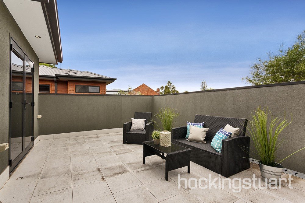2/11 Winfield Road, Balwyn North image 7