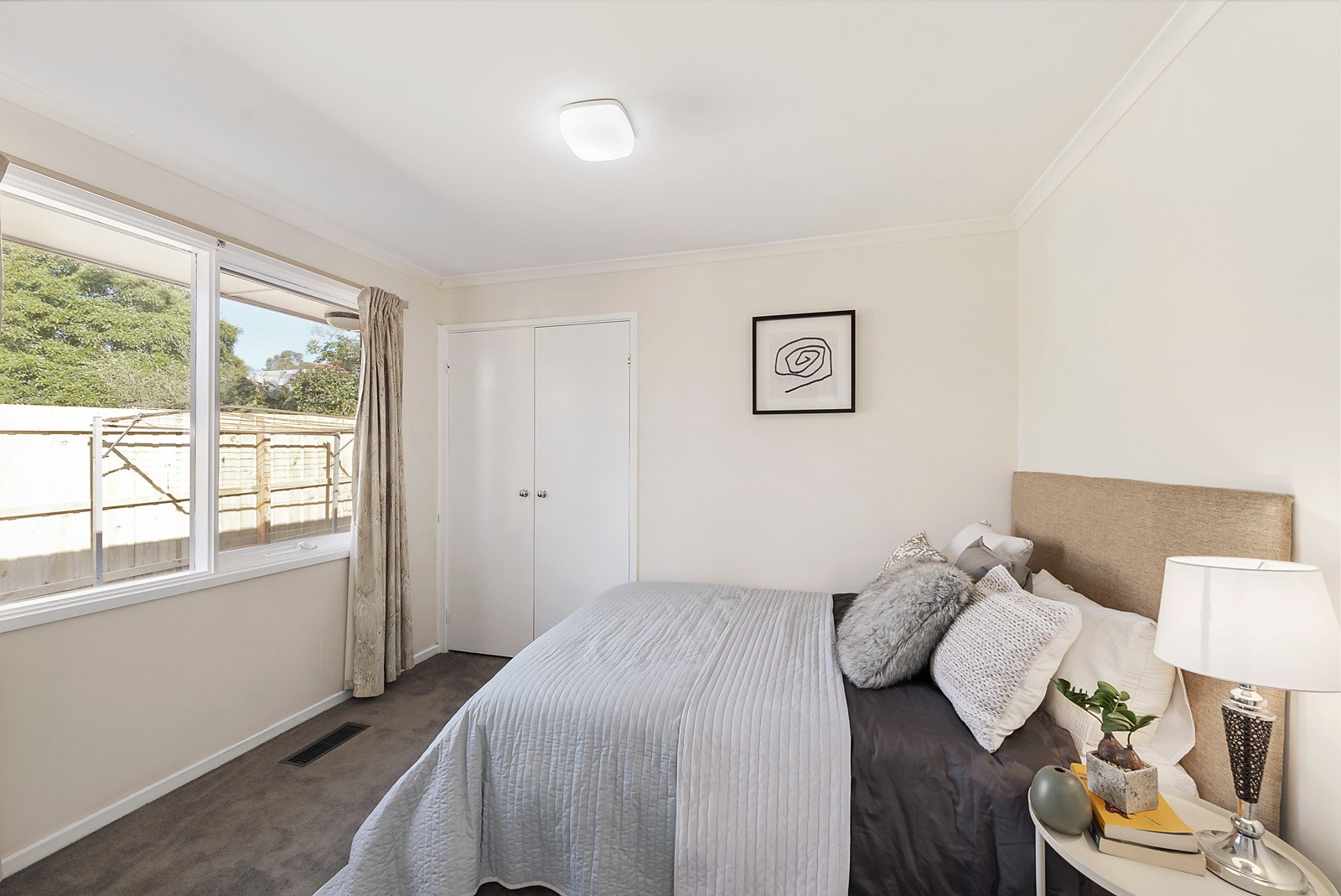 2/11 Woodside Avenue, Ringwood image 8