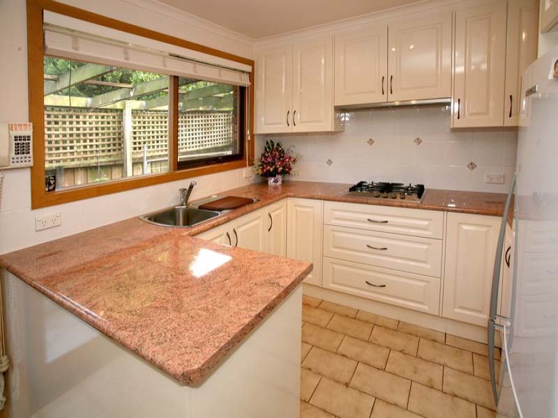 2/110 Carrington Road, Box Hill image 2