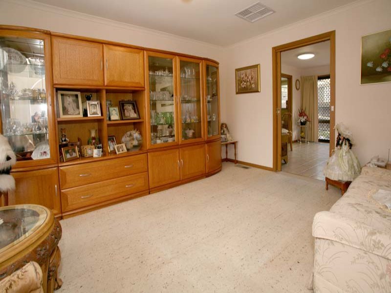 2/110 Carrington Road, Box Hill image 4