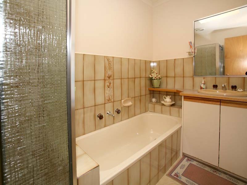 2/110 Carrington Road, Box Hill image 6