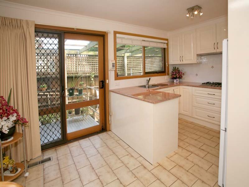 2/110 Carrington Road, Box Hill image 7