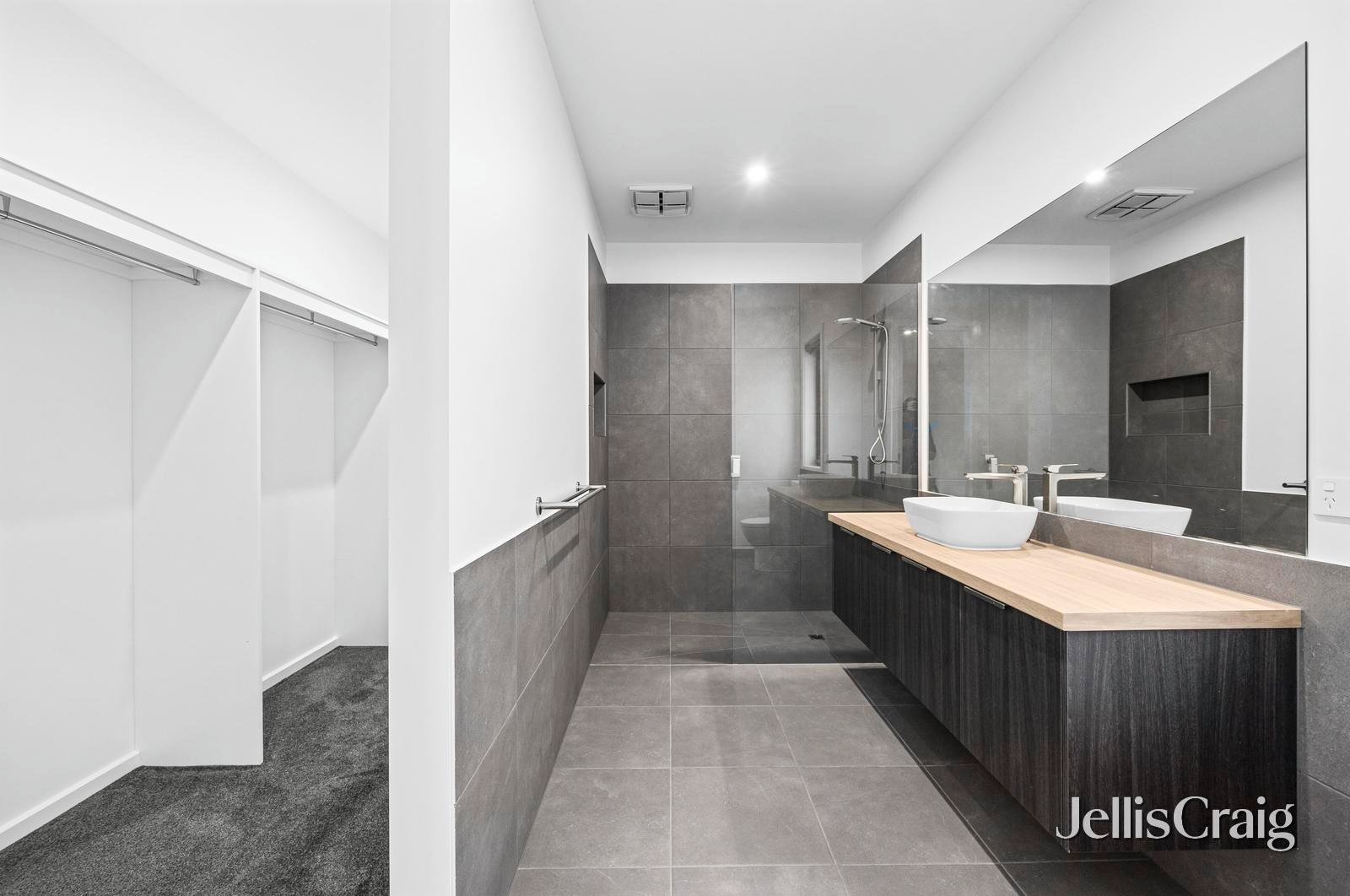 2/110 Cuthberts Road, Alfredton image 7