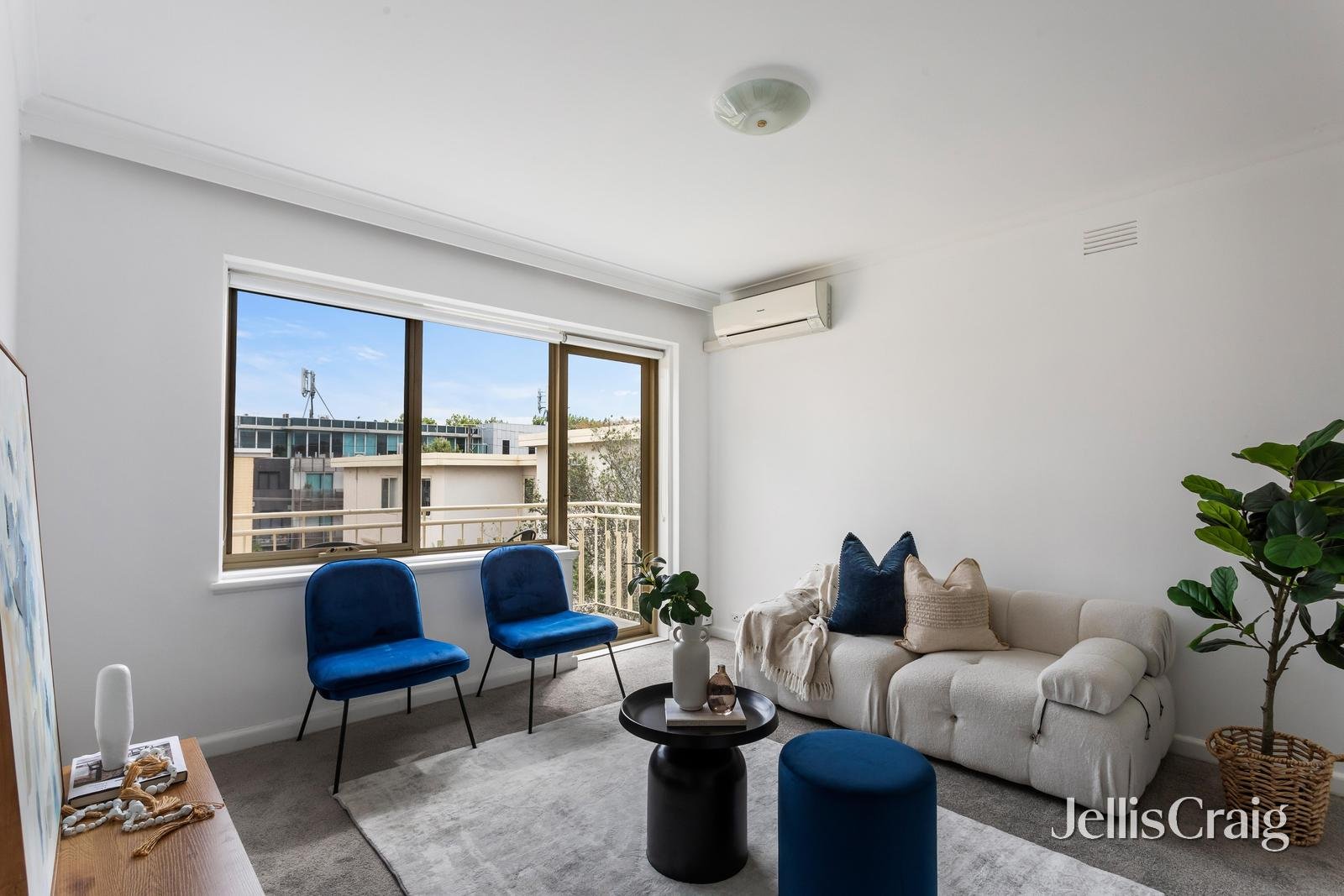 21/10 Mitford Street, St Kilda image 2