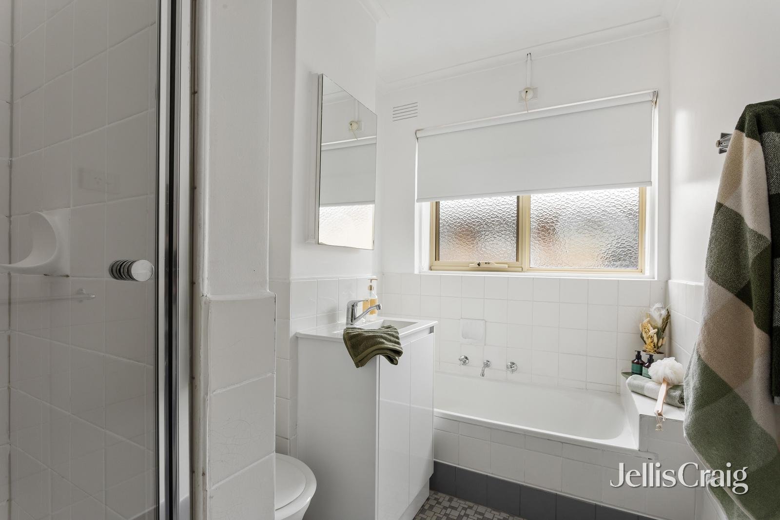21/10 Mitford Street, St Kilda image 7