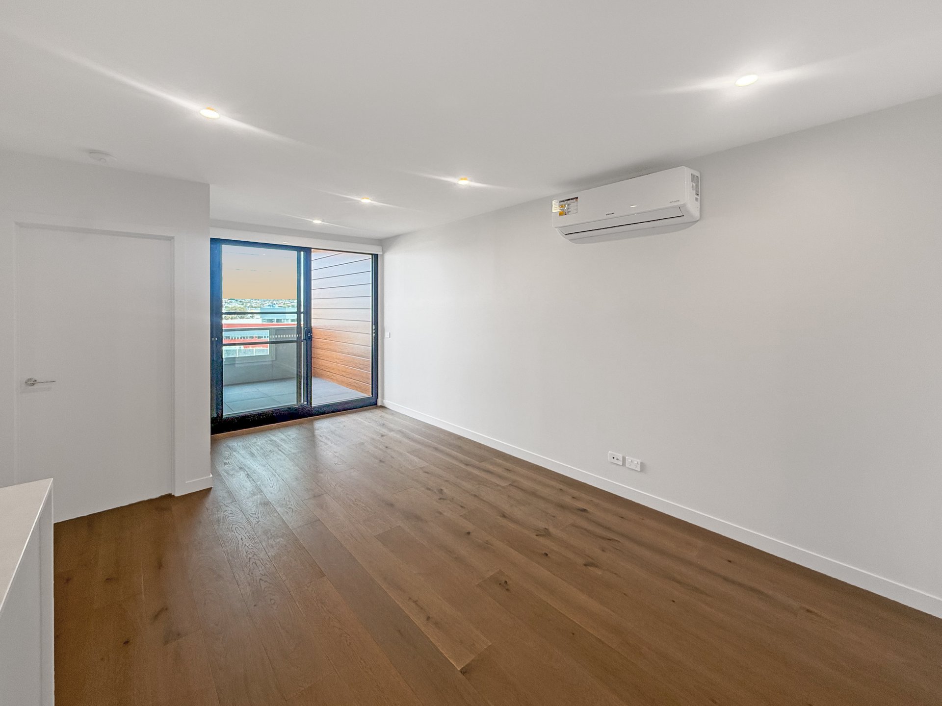 21/104 Colac Road, Highton image 4