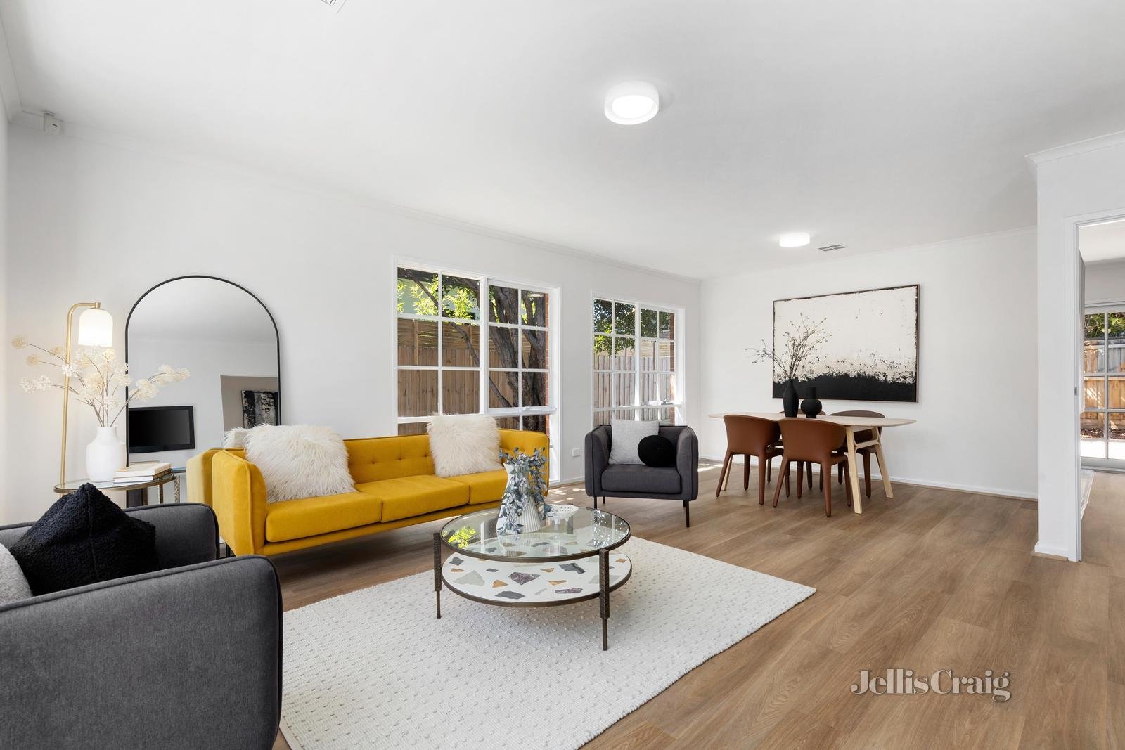 2/1108 Burke Road, Balwyn North image 2