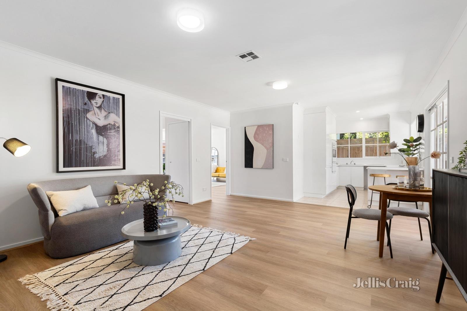 2/1108 Burke Road, Balwyn North image 3