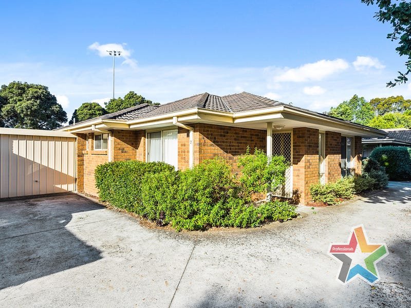 2/111 Colchester Road, Kilsyth image 1