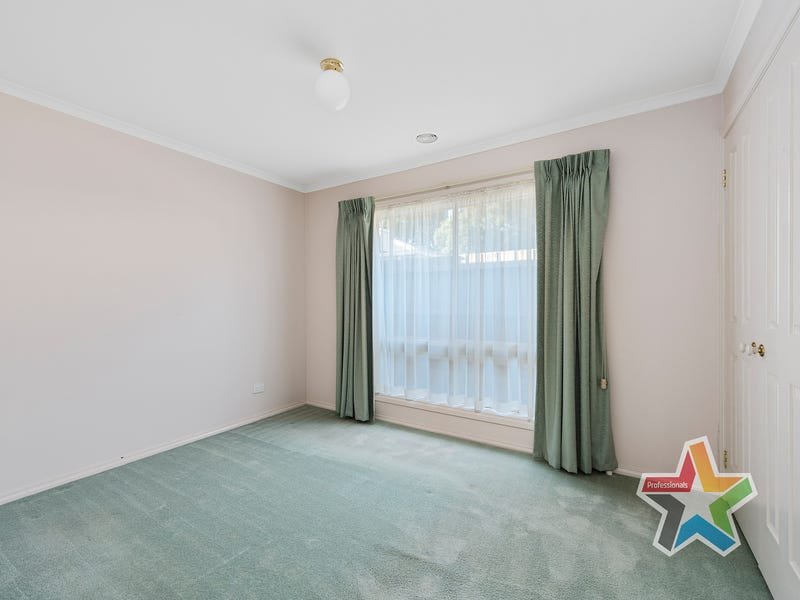 2/111 Colchester Road, Kilsyth image 7