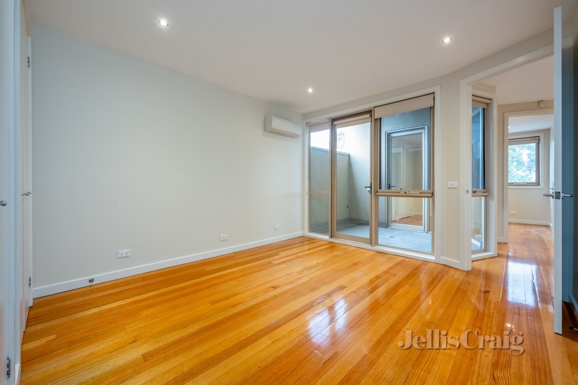2/1110 High Street, Armadale image 3